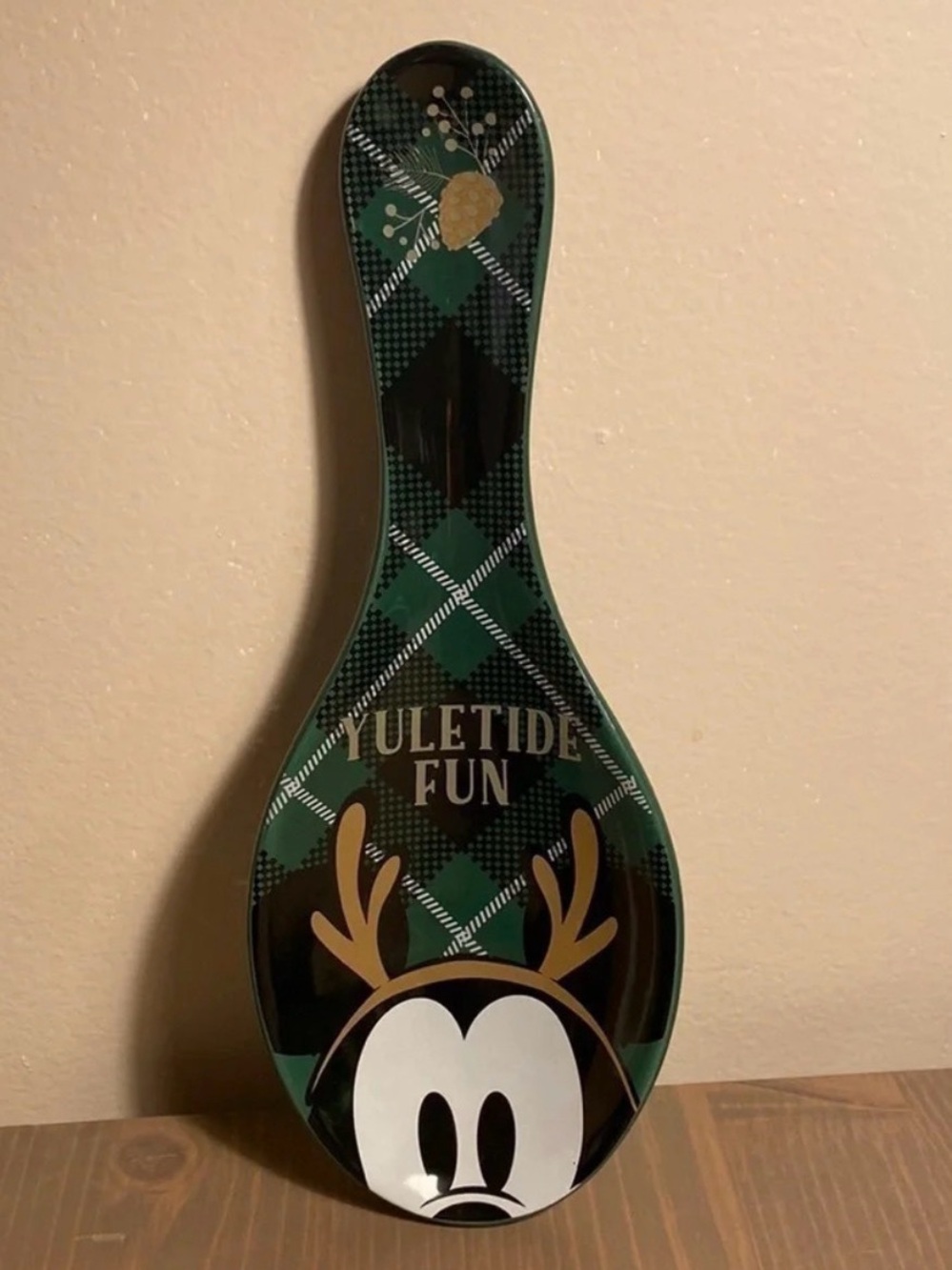 Disney Mickey Mouse Christmas Spoon Rest Ceramic Green Plaid Yuletide Fun NWT